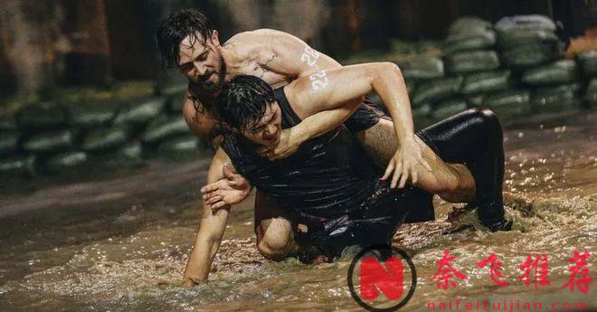 满屏荷尔蒙！网飞这一脱，又赢麻了