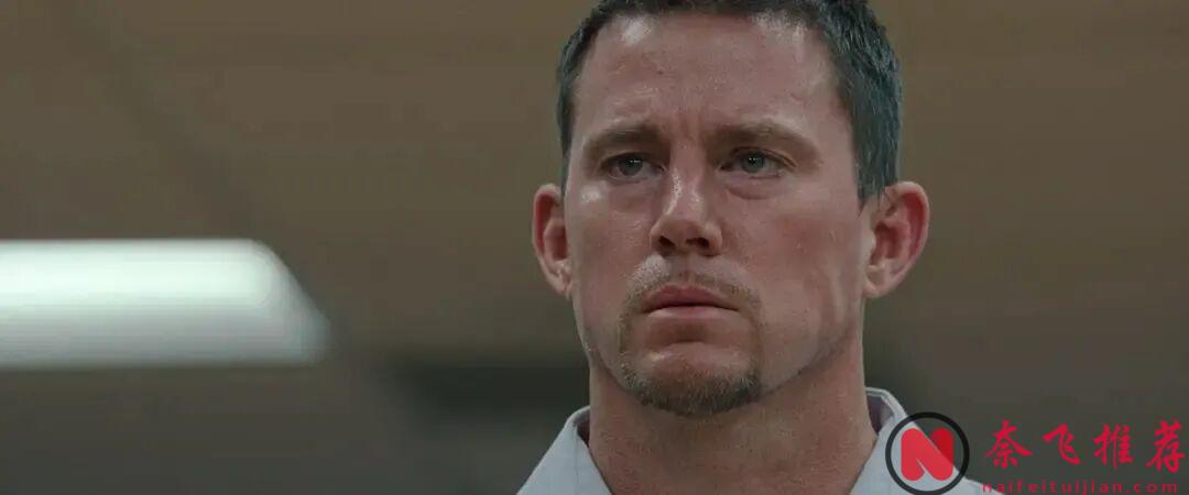 荒诞，好笑又令人唏嘘的美国最新犯罪片《屋顶人/: 梁上君子》，不愧位居一周口碑榜前列