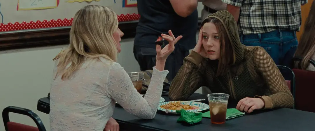 荒诞，好笑又令人唏嘘的美国最新犯罪片《屋顶人/: 梁上君子》，不愧位居一周口碑榜前列