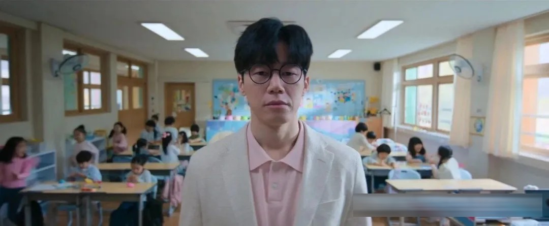韩剧《铁拳教育》:有些孩子是恶魔,有些老师是人渣,有些家长是怪兽
