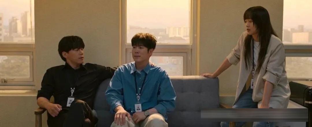 韩剧《铁拳教育》:有些孩子是恶魔,有些老师是人渣,有些家长是怪兽