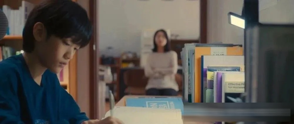 韩剧《铁拳教育》:有些孩子是恶魔,有些老师是人渣,有些家长是怪兽