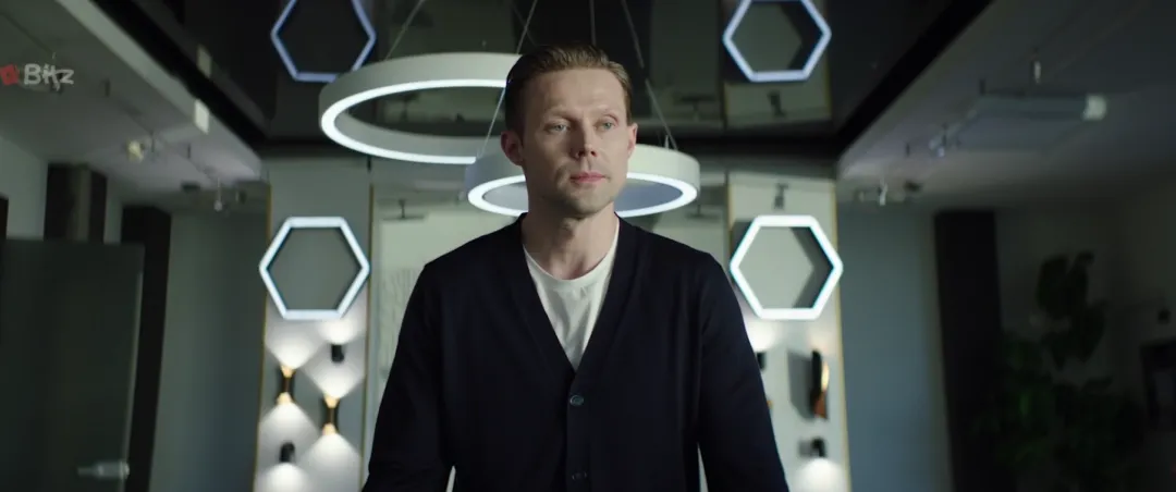 俄羅斯尺度新作《為何是你》，養眼顏值激情戲分讓人印象深刻！