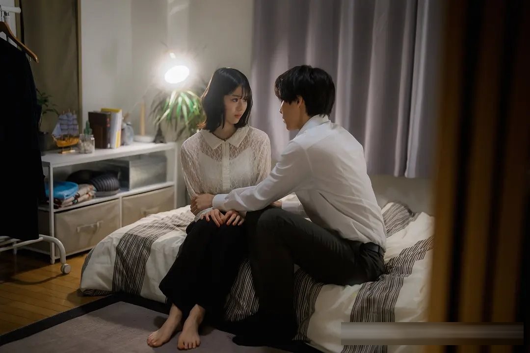 日剧《被女孩子逆推不行吗？》：女攻男受的深夜剧，甜得让人脸红
