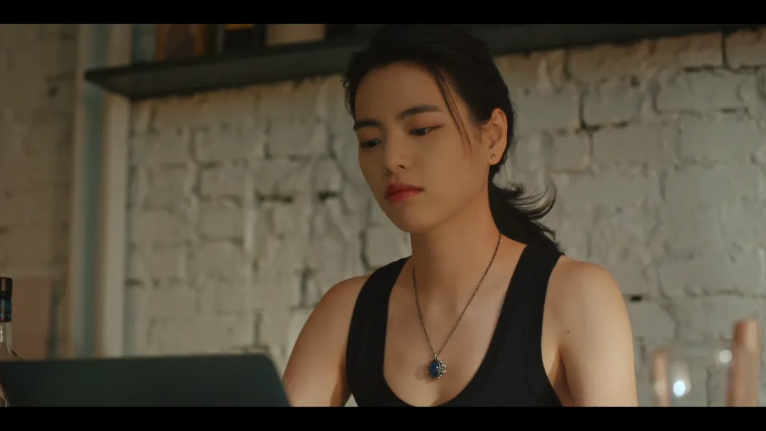 作为一部电视剧来说，华语剧《妮波自由式》能有这样的尺度，五星无疑！