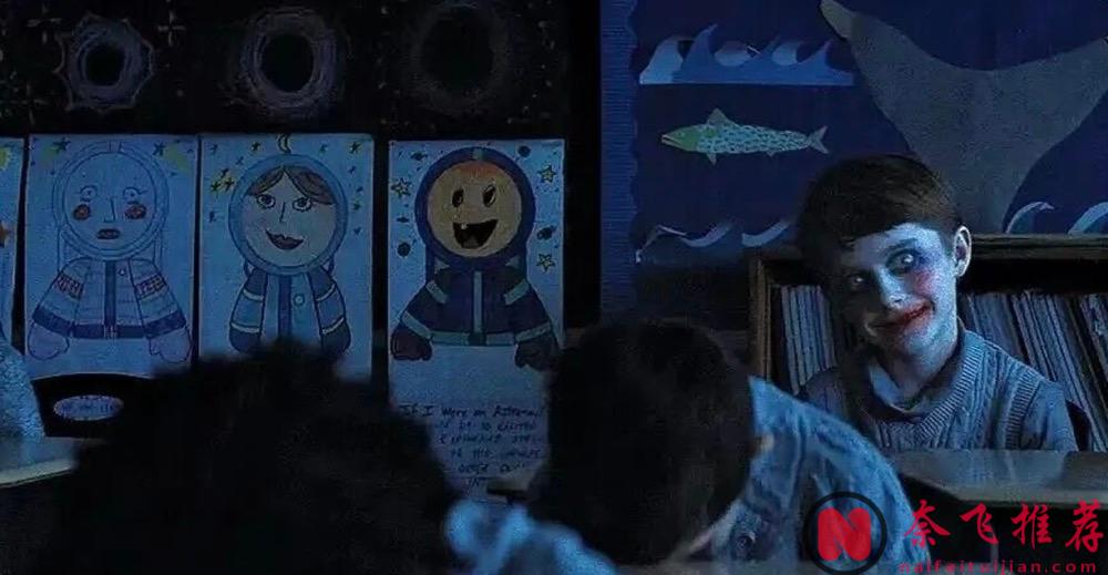 2025火爆的R级惊悚悬疑片《凶器》，不靠跳吓血腥吓人，纯纯心理压迫，连续四周北美票房冠军！