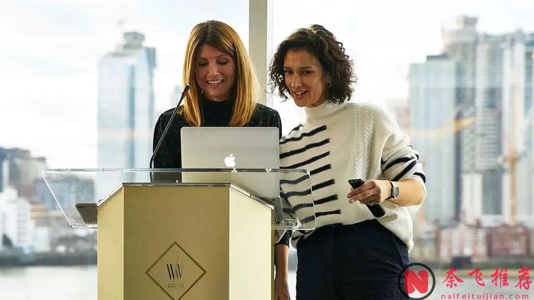 她假装无所谓，实则拼命活着，这部打着喜剧标签的英剧《此路朝上》，却看哭了无数人！