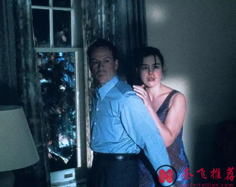 全球最好的烧脑神片《第六感/鬼眼/灵异第六感》，结局大反转，至今无人超越