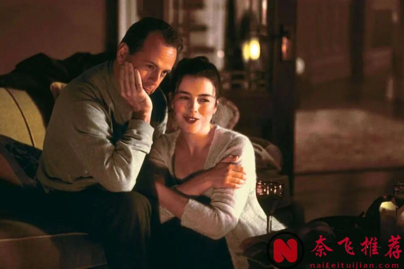 全球最好的烧脑神片《第六感/鬼眼/灵异第六感》，结局大反转，至今无人超越