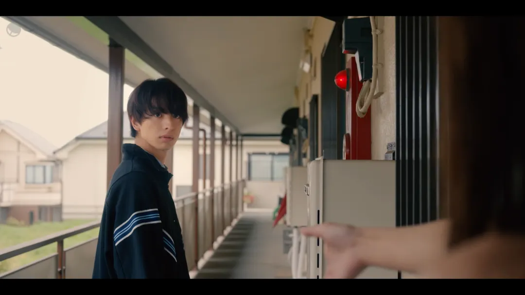 島國尺度愛情新劇《小早，我啊》，出軌三角戀，讓談過異地戀的人看著很揪心！