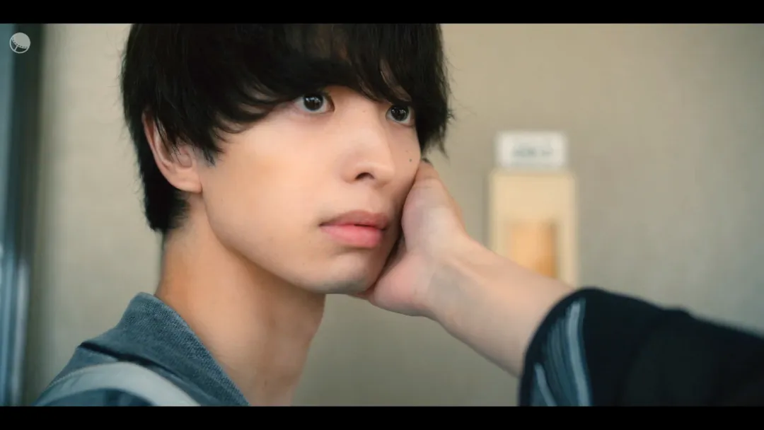 島國尺度愛情新劇《小早，我啊》，出軌三角戀，讓談過異地戀的人看著很揪心！