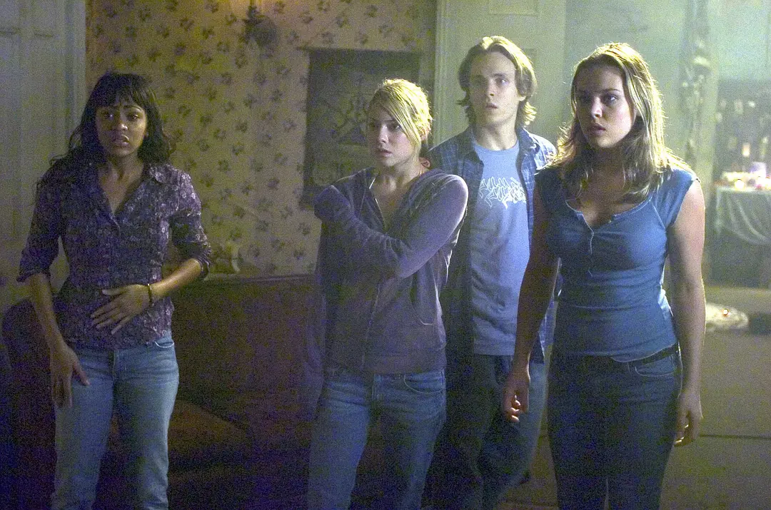 推薦5部異常血腥的恐怖電影，殘肢斷臂番茄汁滿天飛