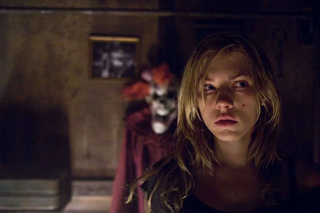 推薦5部異常血腥的恐怖電影，殘肢斷臂番茄汁滿天飛