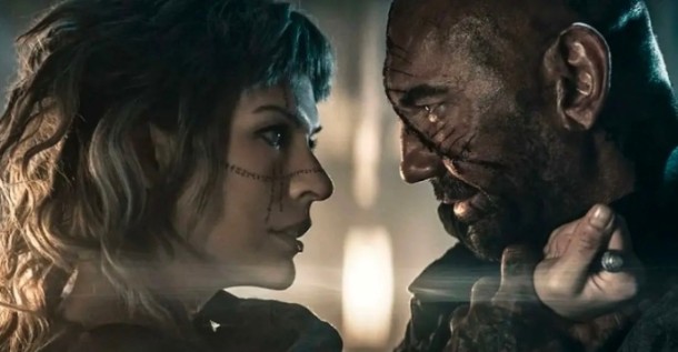 2025最癫狂的末日公路片《在失落之地/魔域女巫》，《权利游戏》作者 ×《生化危机》导演，岂能错过!!!