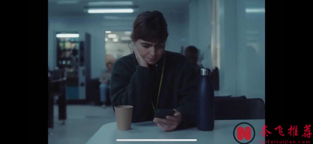 绝望到窒息，看完《坠落/下流偷生族》牛马又破防了！