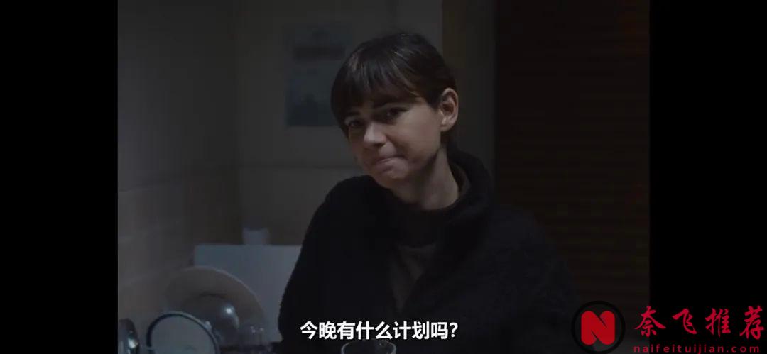 绝望到窒息，看完《坠落/下流偷生族》牛马又破防了！