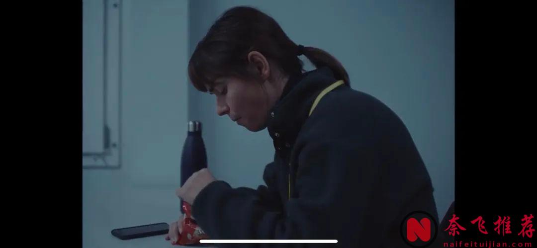 绝望到窒息，看完《坠落/下流偷生族》牛马又破防了！