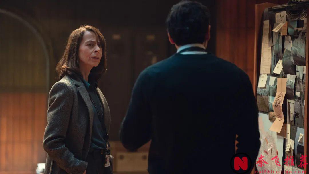 Netflix出品的英国最新悬疑推理剧《悬案解码》上线，以冷案调查为主轴，每集深入挖掘尘封已久的案件！