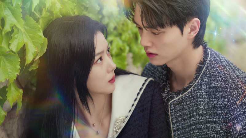 Netflix《与恶魔有约》剧情解读、1-16集评价、看点及演员阵容介绍