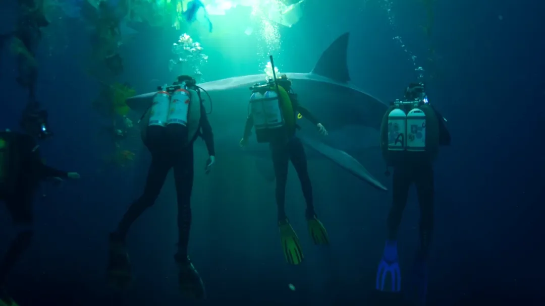 Netflix 炸出这部灾难爽片《巴黎深渊》，但被骂惨了！