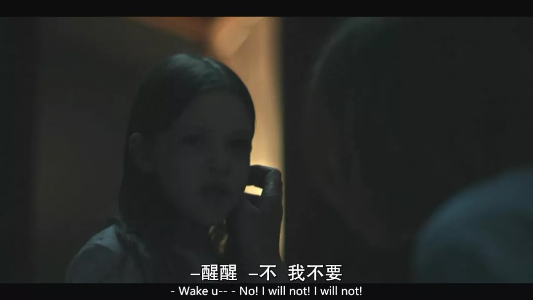 《局外人》(港译《异乡客》):所有证据都指向他,可他同一时间在两个地方