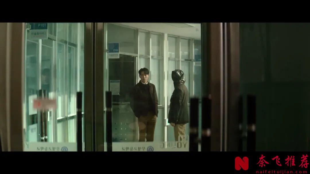 韓國超爽復仇大片《勇敢的市民/一拳鮮師：勇敢的市民》，美女老師暴打小混混，爆燃又催淚