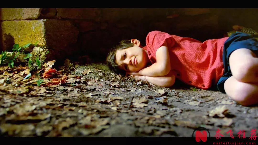 尺度炸裂，谁说富家子弟就是纸醉金迷？BBC这部限定剧《梅尔罗斯/浮生若梦》后劲太大了！