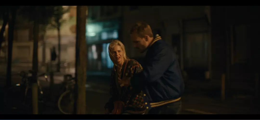 法国重口沙雕血浆片《肉罢不能》不恐怖，我还是尿床上算了