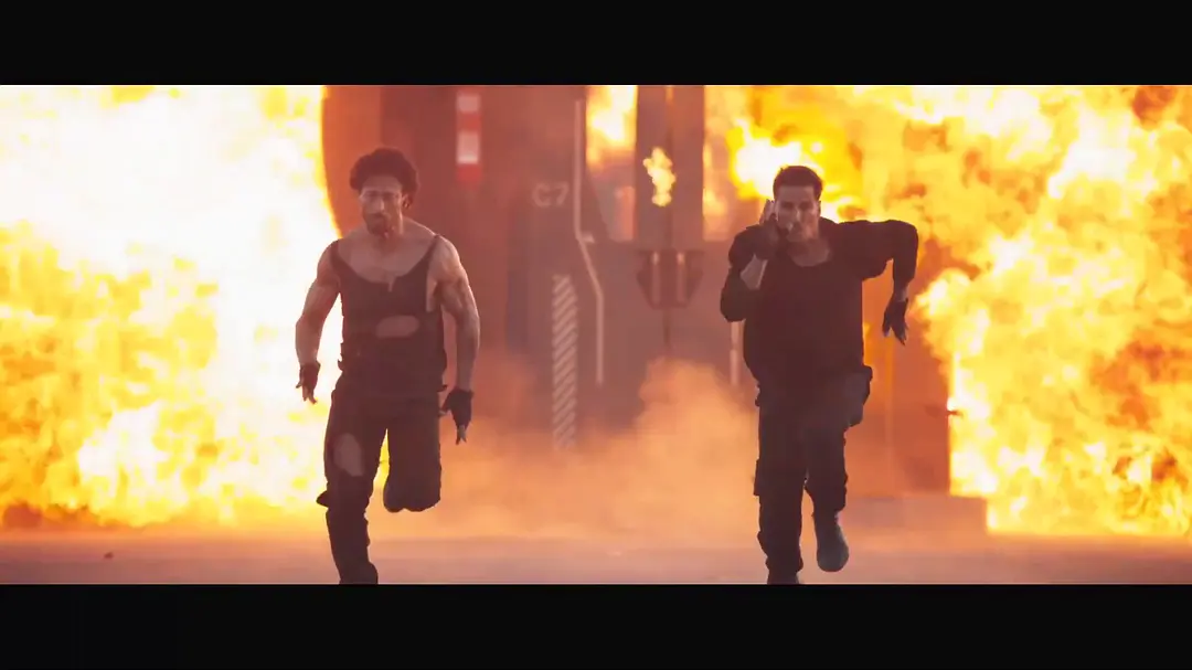 燃爆！这电影《救世双雄/大官 小官》两大动作巨星从头打到尾！