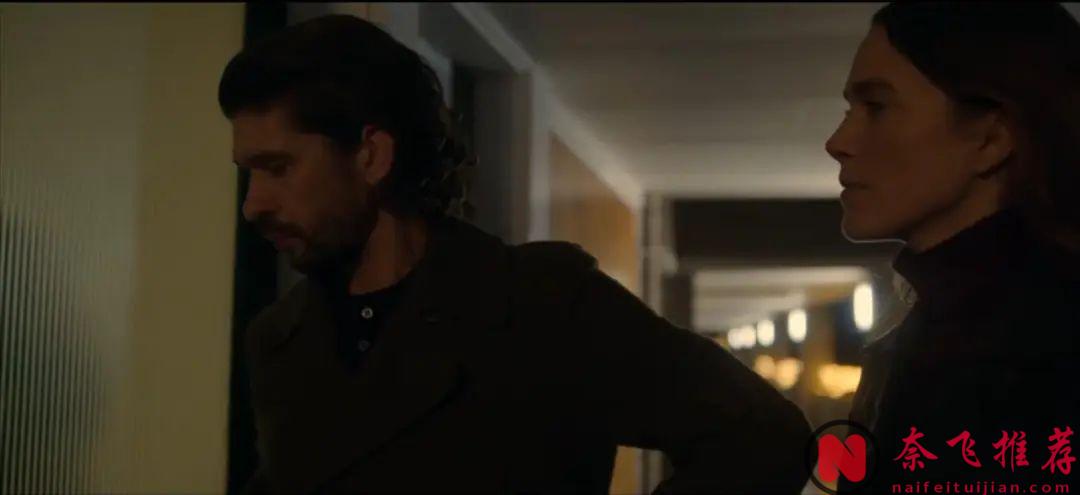 第一集就上尺度，Netflix年底壓軸驚悚懸疑新劇《黑鴿》太生猛了！