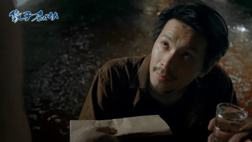 8.3分！题材大胆敢拍，被这部台剧《镜子森林/文化流氓》震撼到了！