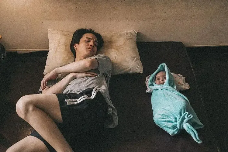 真的是沒有 Netflix 不敢觸碰的領域，《絕廟騙局》直麵揭露佛教神聖背後的黑暗與慾望