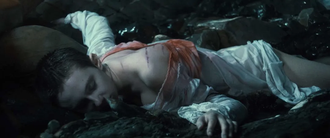 尺度禁忌俄劇《荒島旅店》！瘋批女人的荒島生活