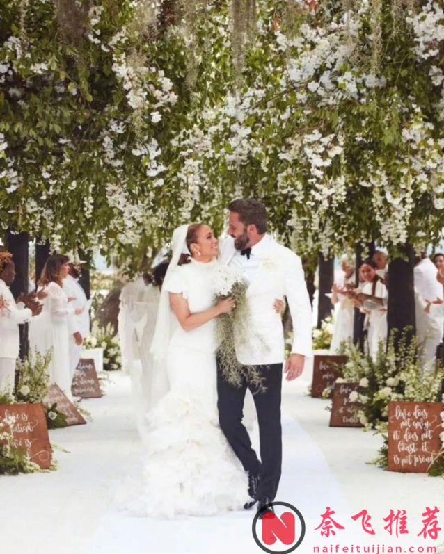 詹妮弗·洛佩兹新片《异星战境》（Atlas）上线Netflix，首映礼独美全场，丈夫缺席再引猜测