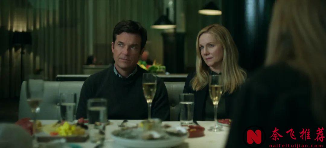 IMDb上33萬+ 8.5 分 Netflix 天花板美劇《黑錢勝地》，一集比一集過癮！