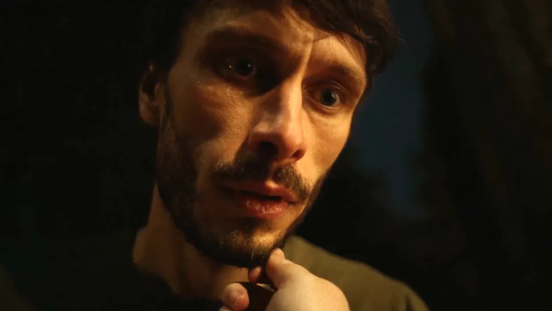 Netflix 新剧「驯鹿宝贝」三观炸裂！这女变态太吓人！剧情全解析