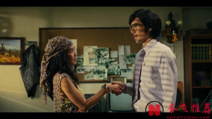 还得看Netflix网飞，这5部尺度剧真行，简直擦得没边！