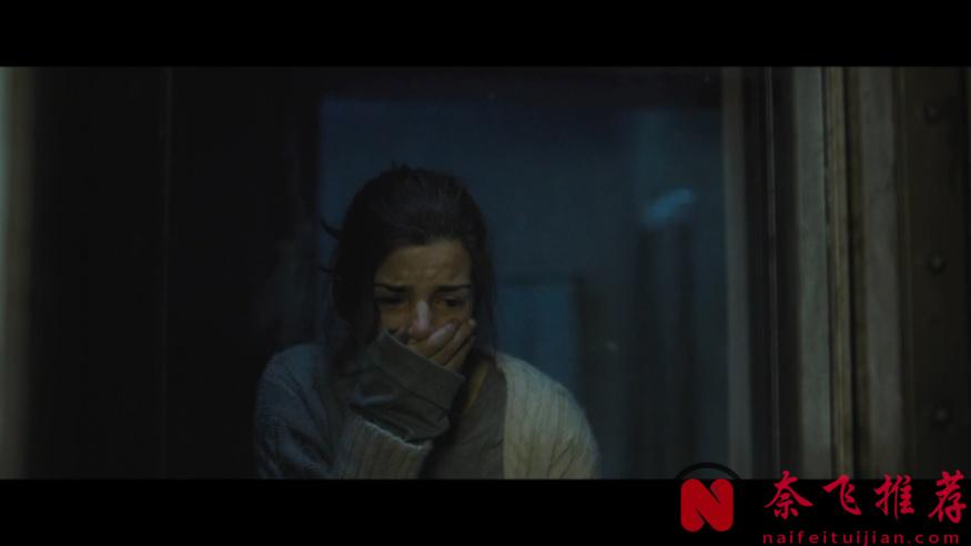 高分经典悬疑片《黑暗面/镜中人》：西班牙男女搞起对象来全是心眼儿！尺度之下让人不敢多想