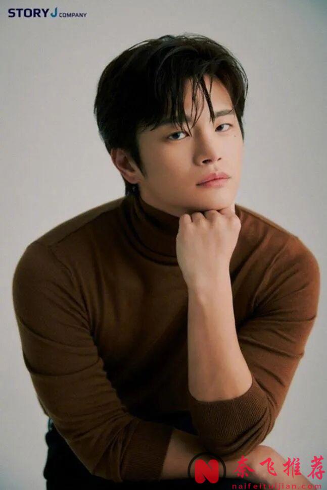 這搭配，我給滿分！演技顏值雙線上，新劇《看見命運的公司職員》必須追起來！