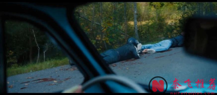 2025絕妙劇情！裝滿錢的箱子你撿還是不撿？