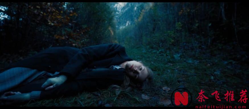 2025絕妙劇情！裝滿錢的箱子你撿還是不撿？