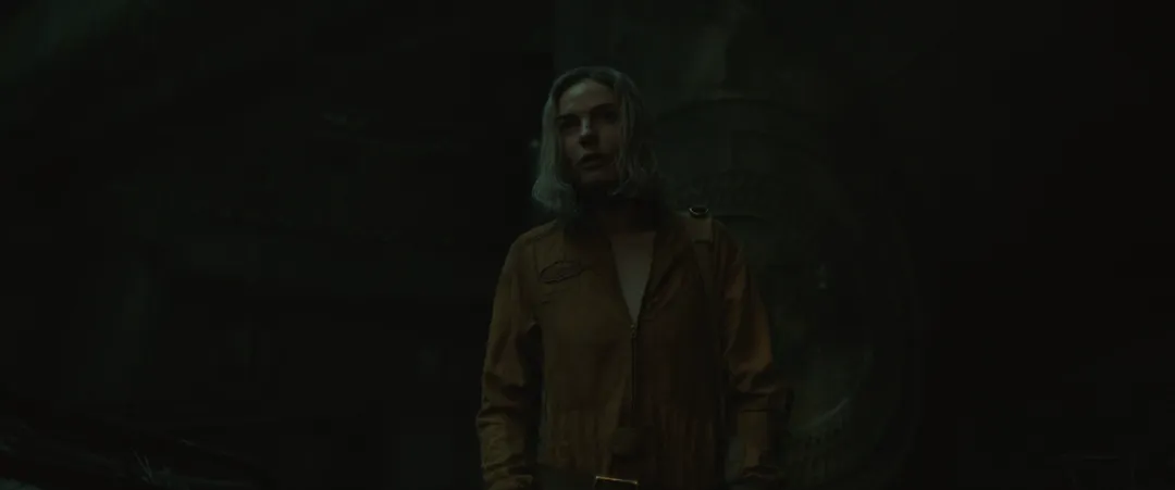 蘋果這末日求生神劇續集《末日地堡》第二季來了，進一步深入探索了筒倉的奧秘與人類的生存困境！