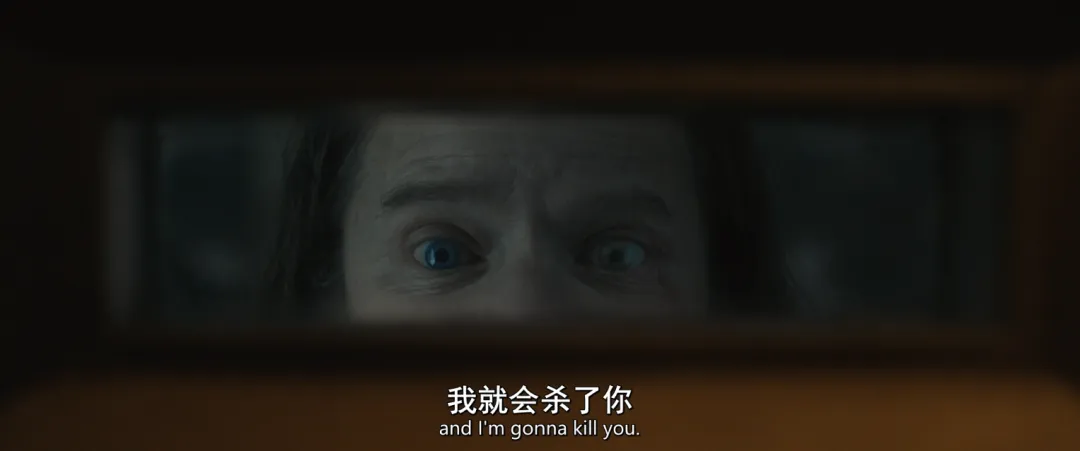 蘋果這末日求生神劇續集《末日地堡》第二季來了，進一步深入探索了筒倉的奧秘與人類的生存困境！