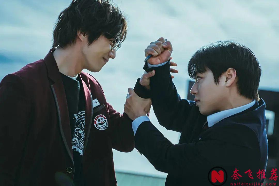 韓國神劇《弱美男英雄/弱小英雄》第二季來了，熱血開打生猛依舊，通宵看完過癮了