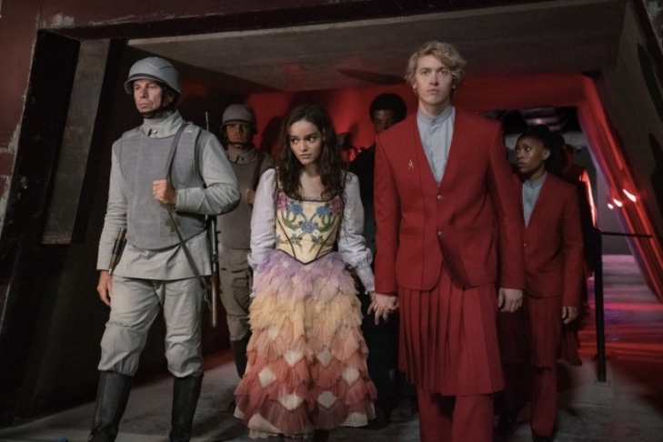 「饥饿游戏：鸣鸟与蛇之歌」：终极邪恶的诞生，揭秘史诺总统的黑暗转变，没有片尾彩蛋