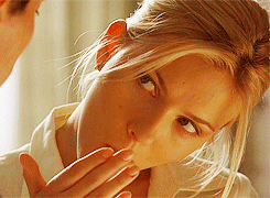 当年对寡姐（斯佳丽·乔安森/斯嘉丽·约翰松）的迷恋，从这部《赛末点/迷失决胜分/爱情决胜点》影片儿开始