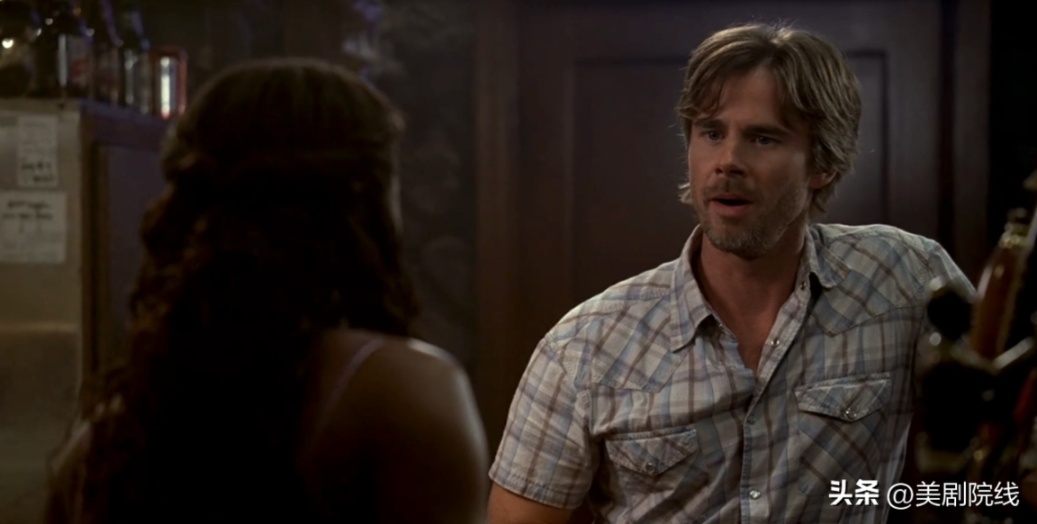 HBO把吸血鬼题材拍成了硬核限制级美剧，比如「真爱如血」，给观众看麻了