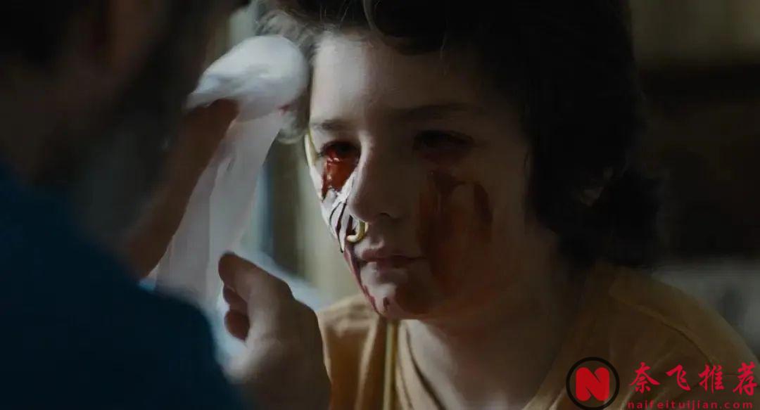 荒诞、诡异，这部悬疑片《圣鹿之死/圣鹿猎杀》看完让人头皮发麻！