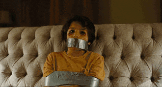 荒诞、诡异，这部悬疑片《圣鹿之死/圣鹿猎杀》看完让人头皮发麻！