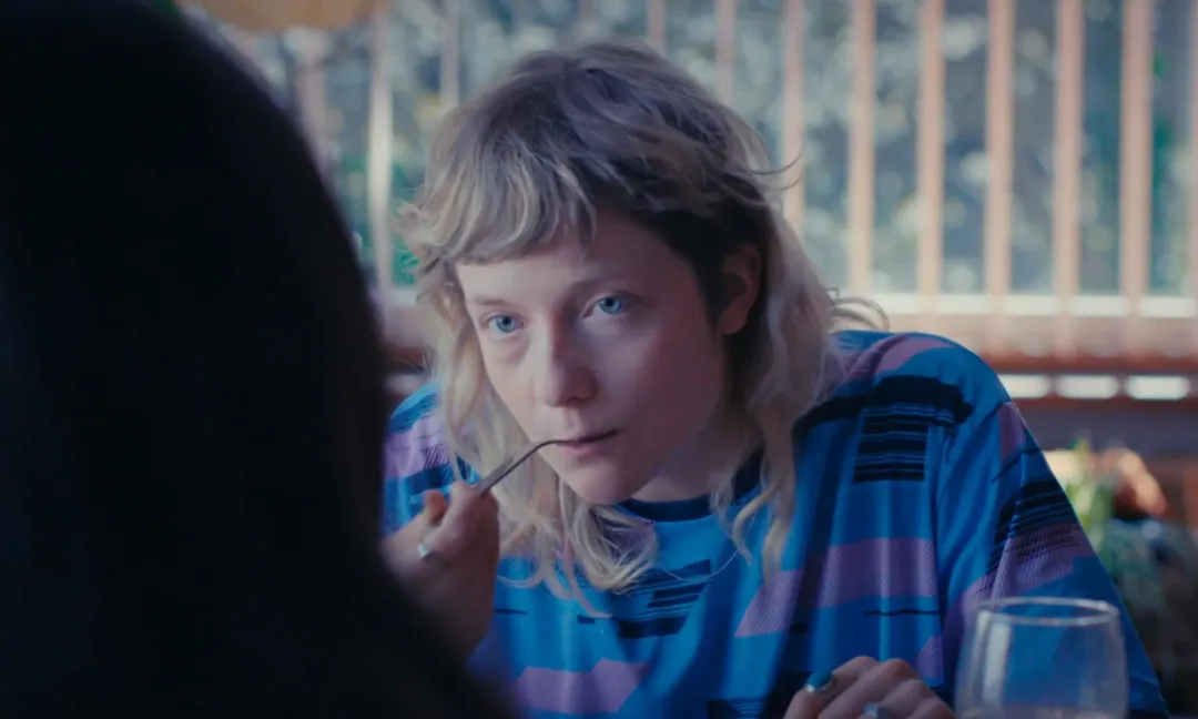 《外语/以你的语言呼唤我》一部关于寻找爱、重新诠释爱的电影，女主不愧是电影节常客！